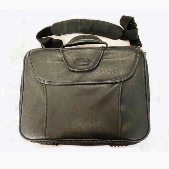 Logic 15" Laptop Sleeve, Padded Interior, Interior - Picture 1 of 3